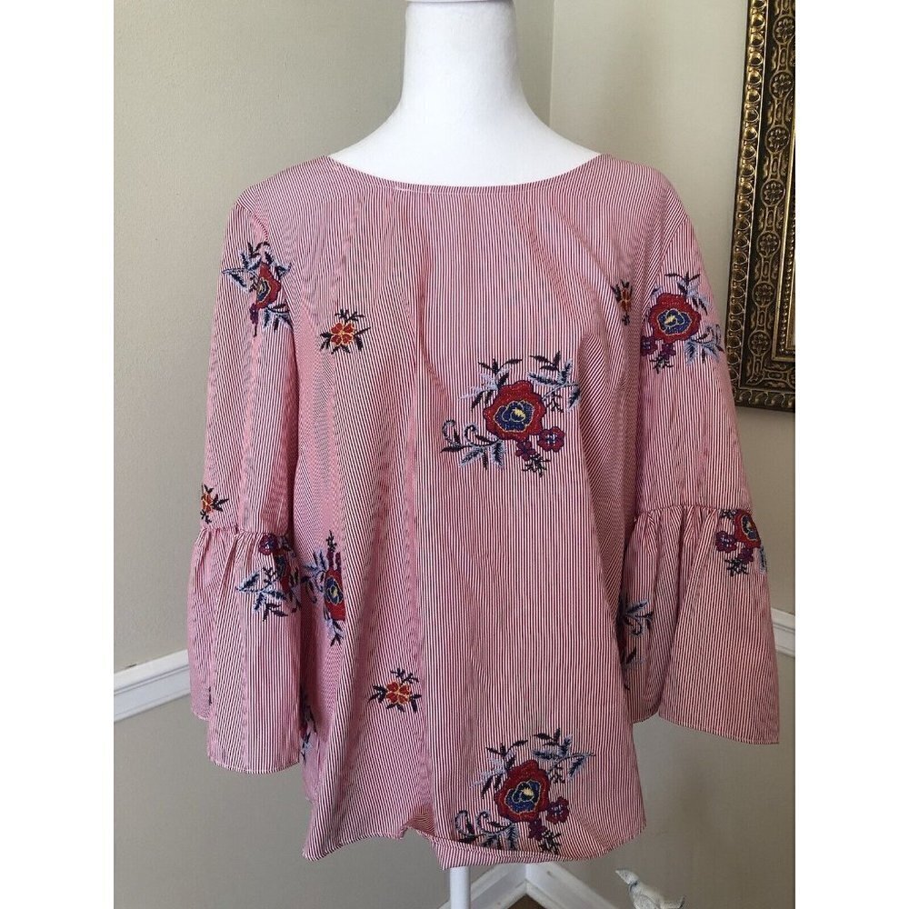 Nine West Size M Red Striped Blouse Floral Embroidered Tie Back Bell Sleeve Boho